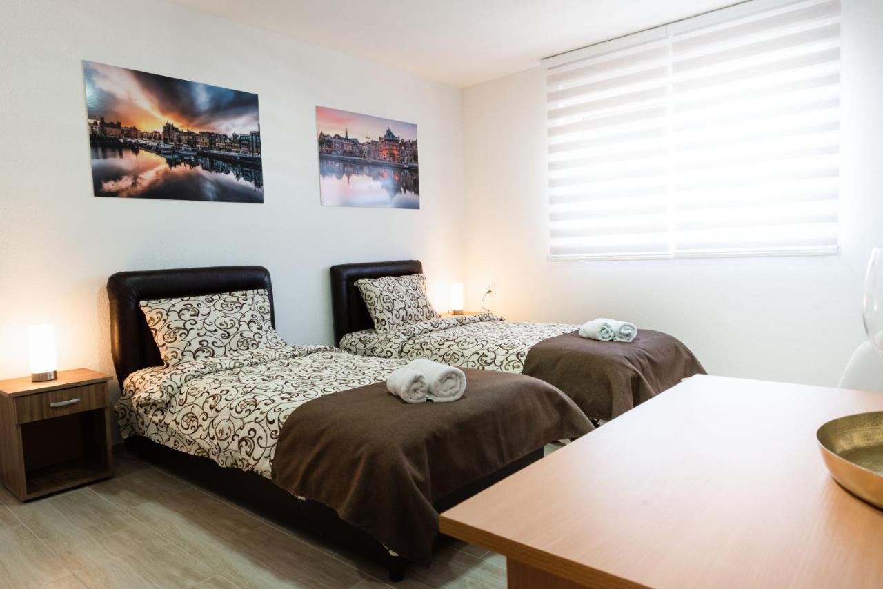 Apartmani Centar Lux New Zrenjanin Bagian luar foto
